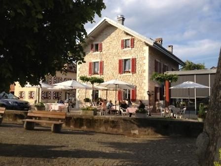 Hotel Au Boeuf Rouge Crassier Zewnętrze zdjęcie